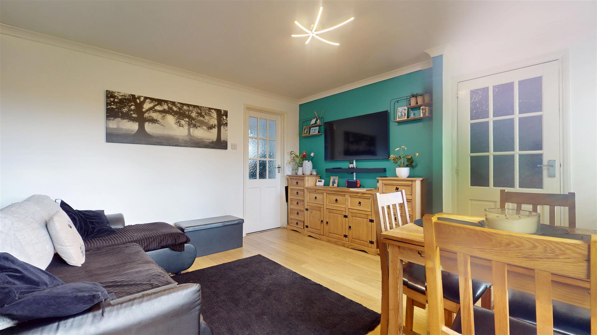 3 bed property in Quinton Drive, Milton Keynes